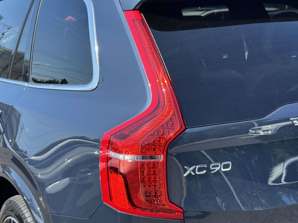Certified 2024 Volvo XC90 B6 Ultimate AWD/4WD image 8