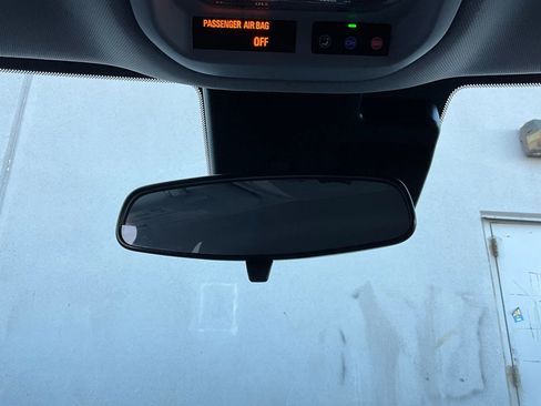 Used 2025 Chevrolet Trax LT image 17