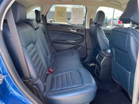 Used 2024 Ford Edge SEL w/ Sport Appearance Package AWD/4WD image 29
