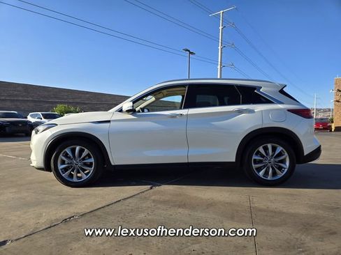 Used 2019 INFINITI QX50 Essential w/ Premium Heat Package AWD/4WD image 3