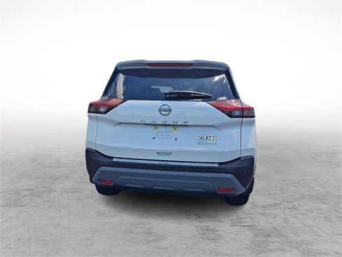 Used 2023 Nissan Rogue SV image 5