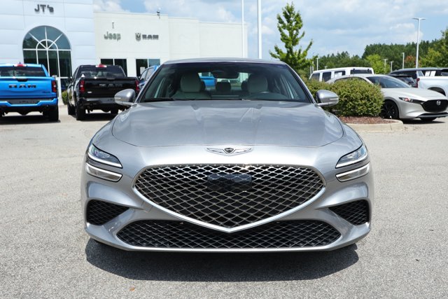 Used 2025 Genesis G70 2.5T AWD/4WD image 2