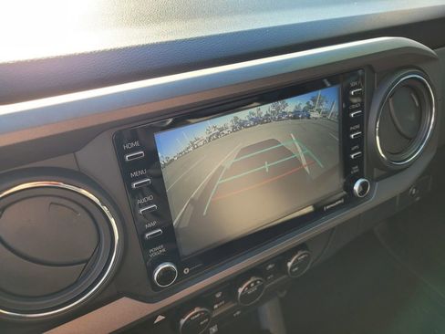 Used 2023 Toyota Tacoma TRD Off-Road w/ Technology Package image 14