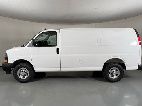 New 2026 Chevrolet Express 2500 w/ Driver Convenience Package RWD image 6