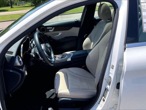 Used 2019 Mercedes-Benz C 300 Sedan image 21