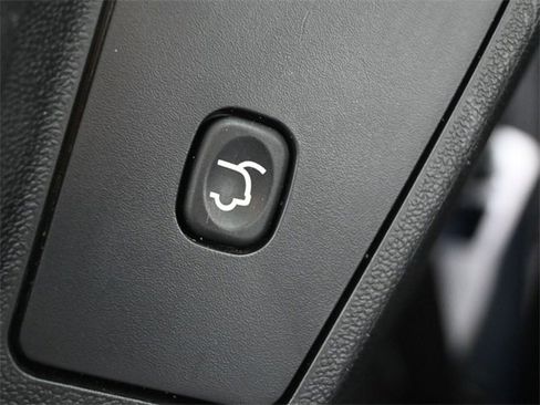 Used 2019 Dodge Grand Caravan GT image 16