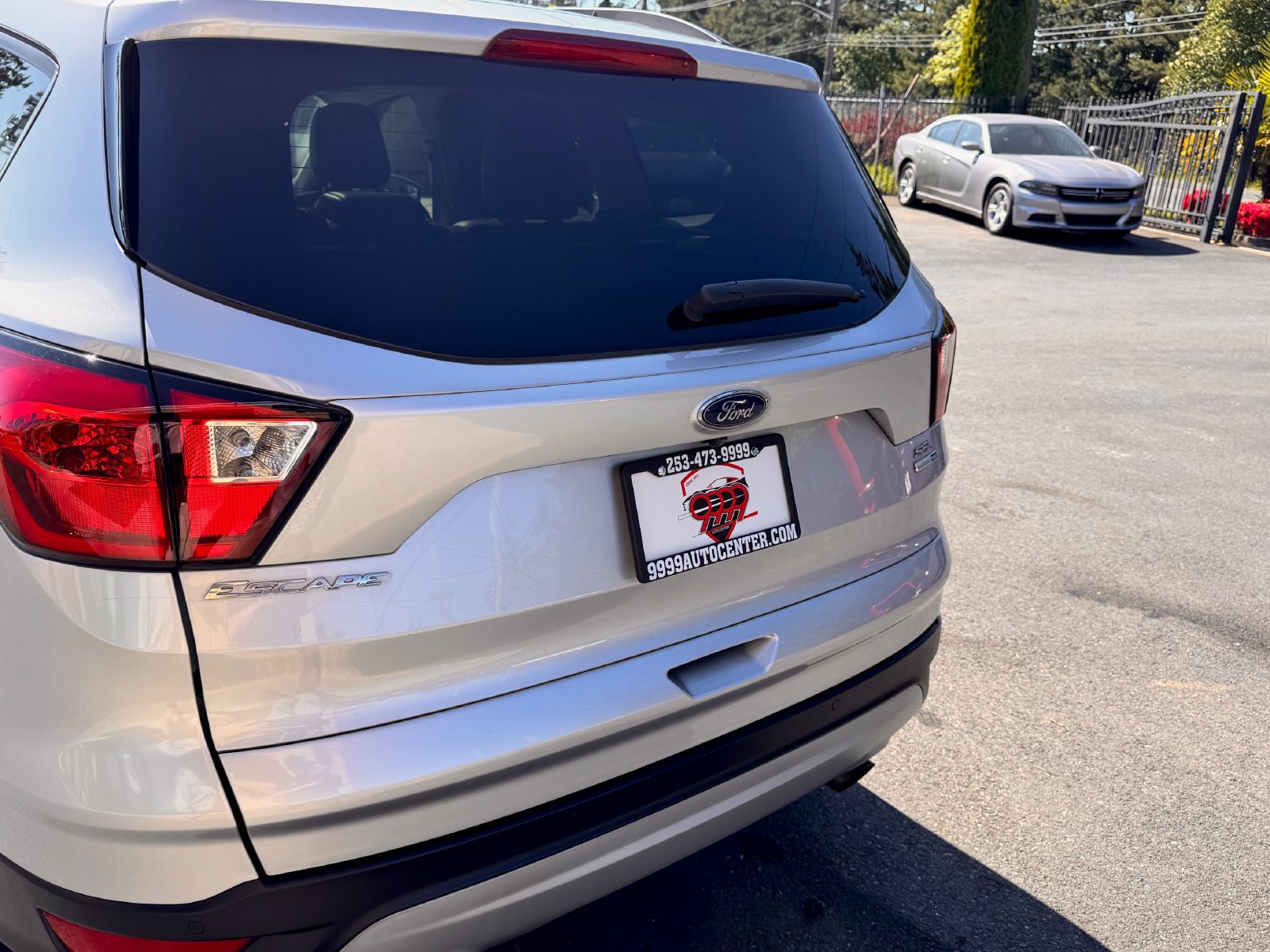 Used 2019 Ford Escape SEL AWD/4WD image 5