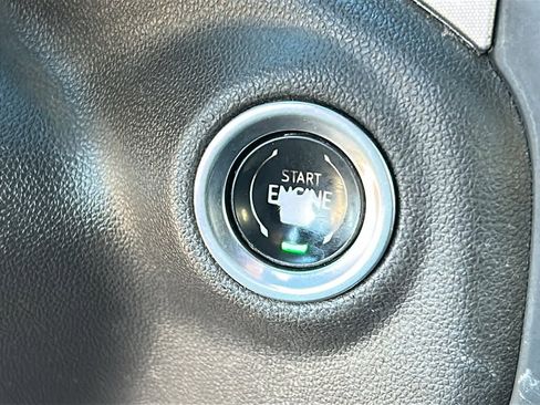 Used 2019 GMC Sierra 1500 SLT w/ SLT Premium Plus Package image 17