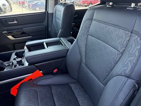 Used 2024 Toyota Tundra Limited AWD/4WD image 24