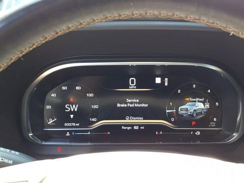 Used 2022 GMC Yukon XL AT4 AWD/4WD image 17