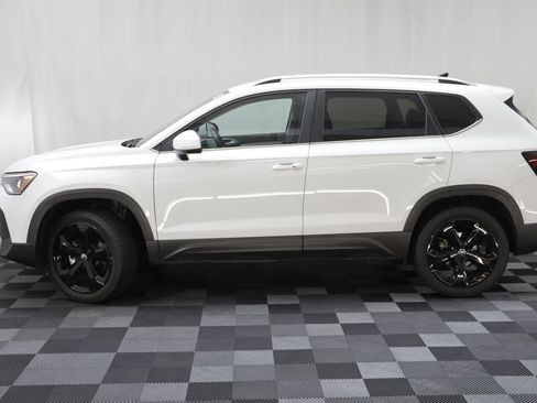 Used 2025 Volkswagen Taos SEL w/ Black Wheel Plus Package AWD/4WD image 4