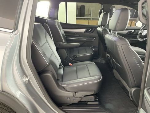 New 2025 Buick Enclave Preferred w/ Power Package FWD image 26