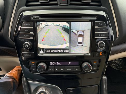 Used 2016 Nissan Maxima Platinum image 28