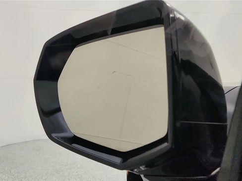 Used 2024 Chevrolet Tahoe LT image 24