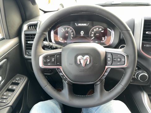 Used 2025 RAM 1500 Big Horn AWD/4WD image 12