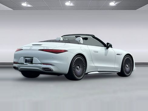 Used 2026 Mercedes-Benz Maybach SL 680 image 7