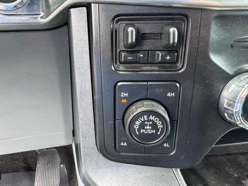 Used 2021 Ford F150 Lariat w/ Equipment Group 502A High AWD/4WD image 29