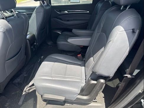 Used 2020 Buick Enclave Essence AWD/4WD image 24
