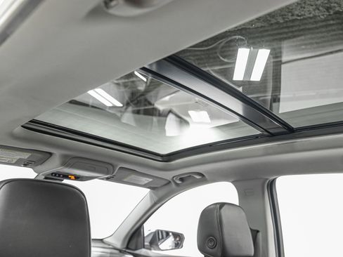 Used 2021 Chevrolet Equinox Premier image 27