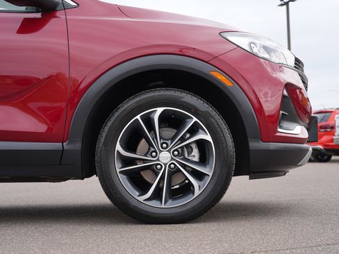 Used 2021 Buick Encore GX Essence AWD/4WD image 11