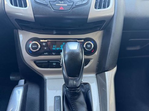 Used 2012 Ford Focus SEL image 27