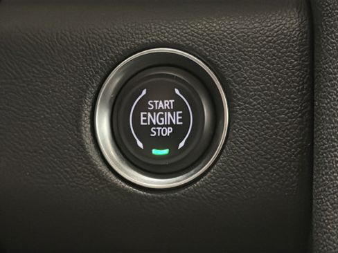 Used 2024 GMC Acadia Denali AWD/4WD image 22