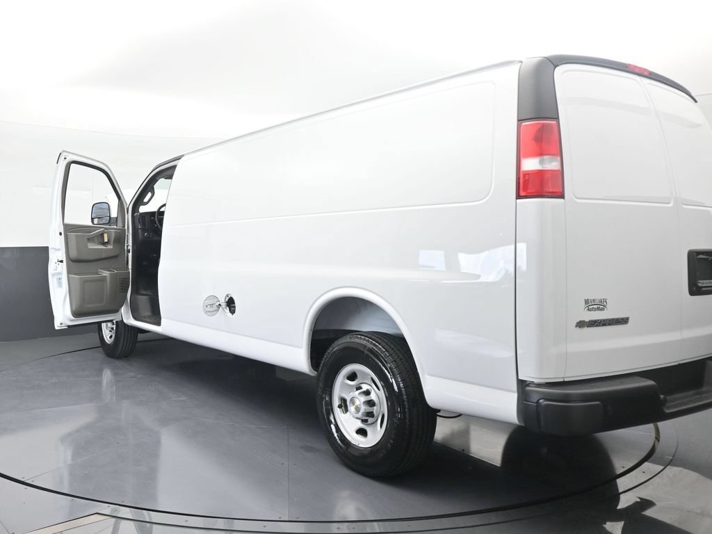 New 2025 Chevrolet Express 3500 Extended w/ Driver Convenience Package RWD image 68