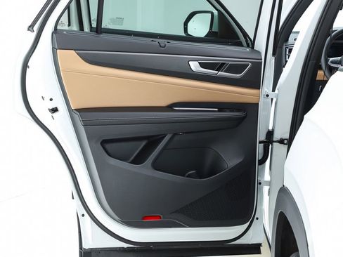 New 2026 Volkswagen Atlas Cross Sport SEL image 56