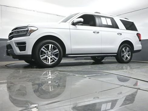 Used 2023 Ford Expedition Limited RWD image 34