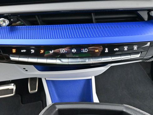 Certified 2025 Cadillac Optiq Sport 1 AWD/4WD image 25