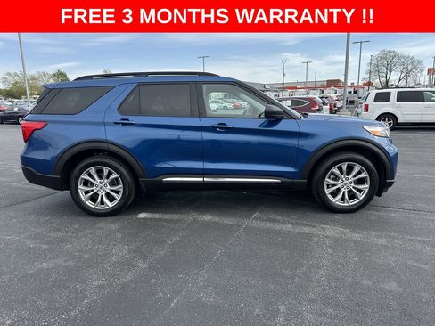 Used 2020 Ford Explorer XLT w/ Equipment Group 202A AWD/4WD image 32