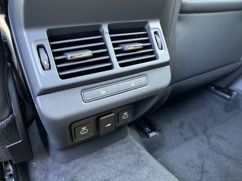 New 2026 Land Rover Range Rover Evoque Dynamic SE image 30