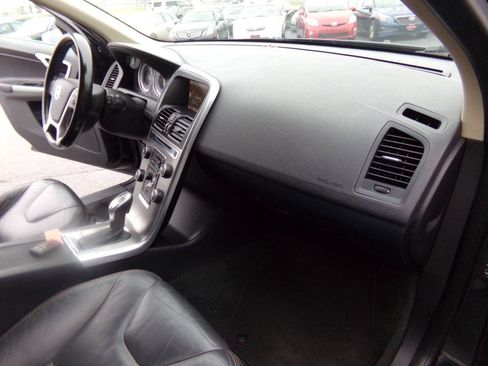 Used 2013 Volvo XC60 3.2 FWD image 42