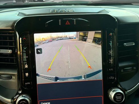 Used 2024 RAM 1500 Lone Star image 33