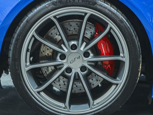 Used 2016 Porsche Cayman GT4 RWD image 45