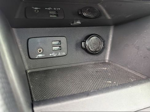 Used 2023 Subaru Forester Touring w/ Popular Package #2 image 28