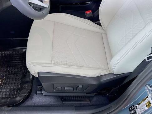 New 2026 BMW X1 xDrive28i w/ Technology Package AWD/4WD image 18