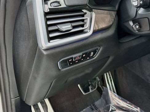 Used 2022 BMW X5 xDrive45e w/ M Sport Package AWD/4WD image 10