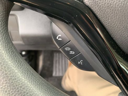 Used 2019 Honda HR-V LX image 24