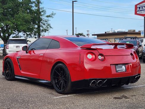 Used 2012 Nissan GT-R Premium AWD/4WD image 10