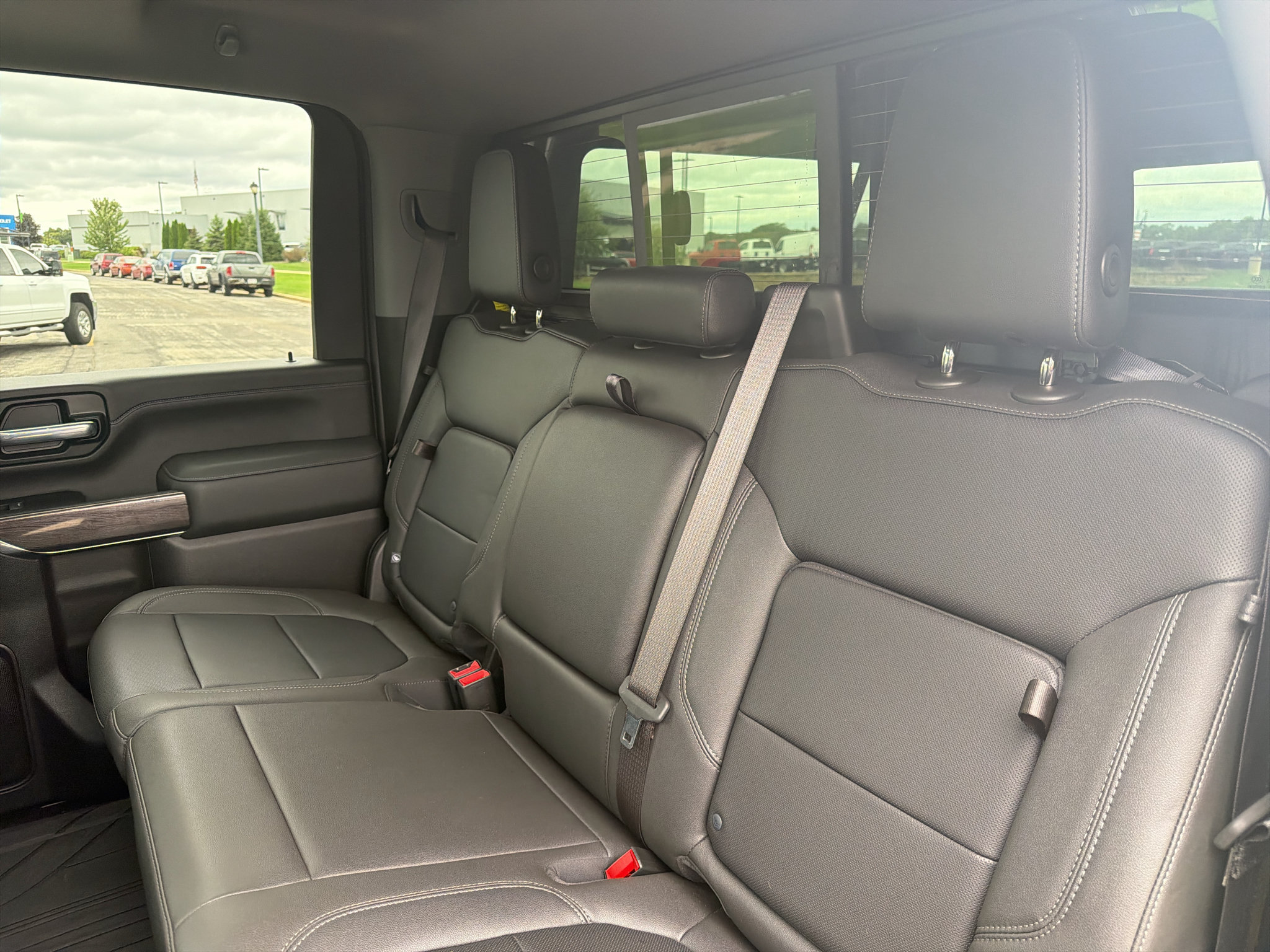 Used 2023 Chevrolet Silverado 2500 LTZ w/ LTZ Convenience Package AWD/4WD image 35
