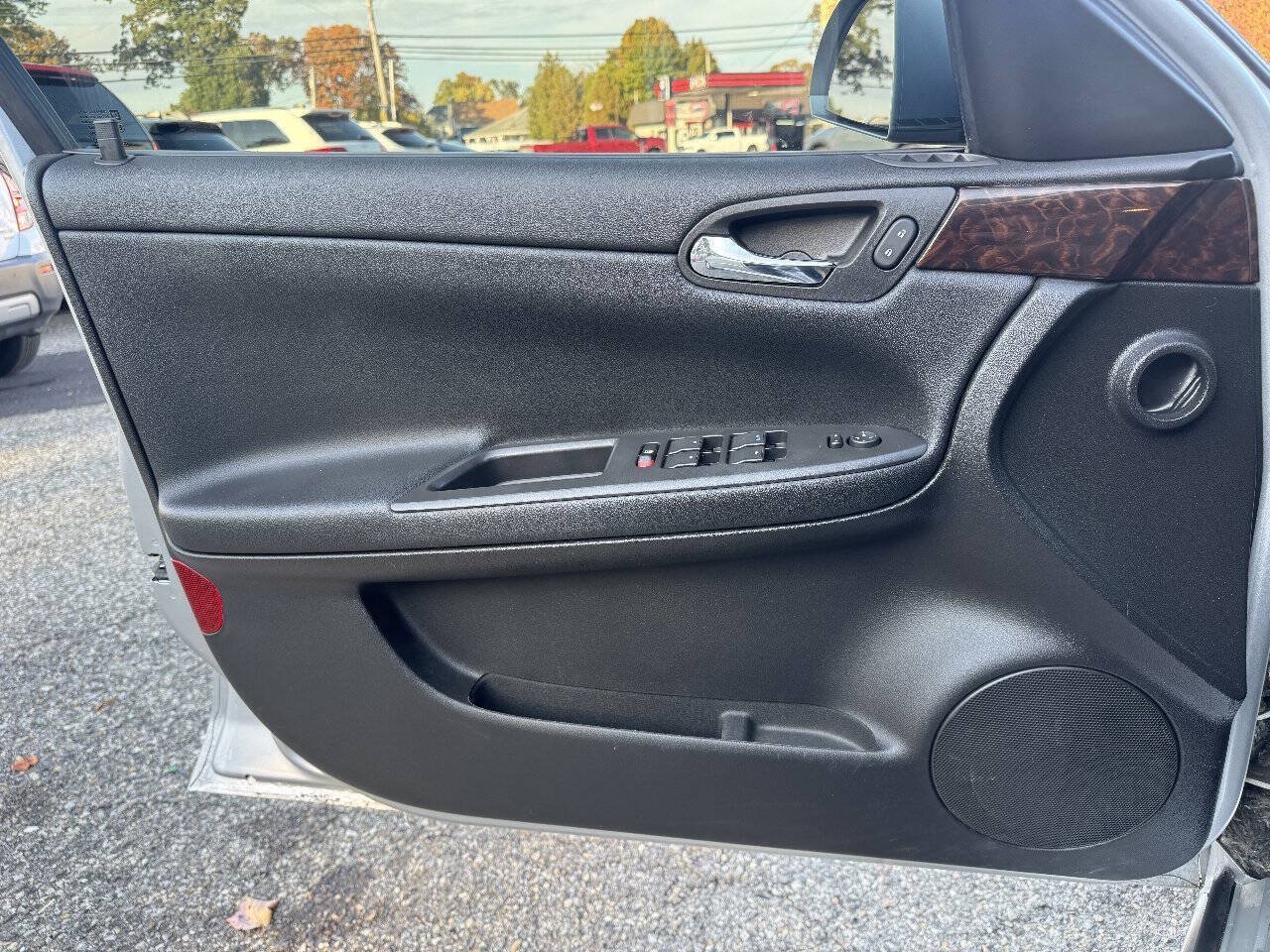 Used 2016 Chevrolet Impala Limited LS FWD image 31