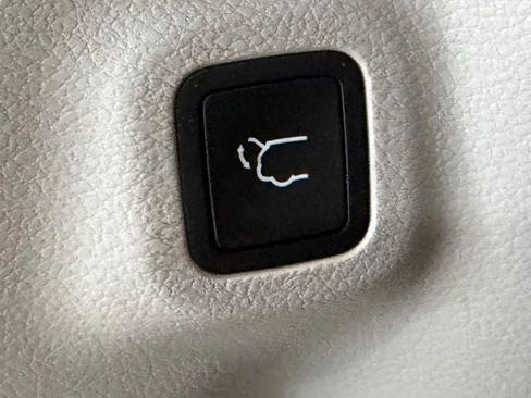 Used 2023 Jeep Compass Limited w/ Elite Group AWD/4WD image 23
