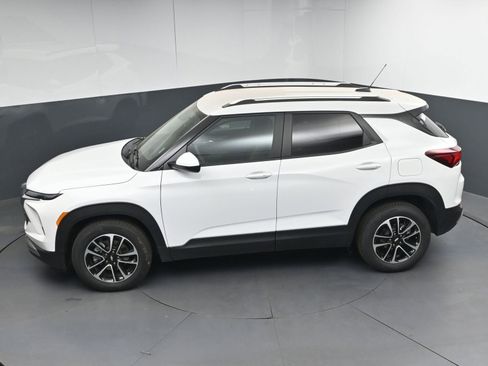 Used 2025 Chevrolet TrailBlazer LT image 34