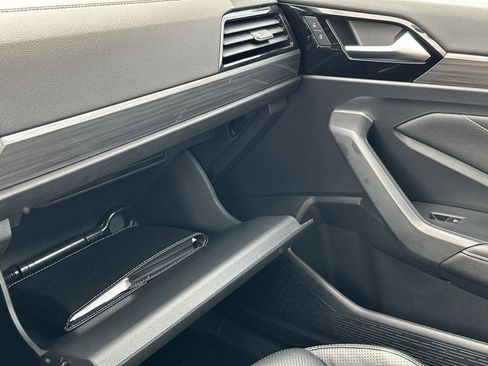 Used 2022 Volkswagen Jetta SEL image 33