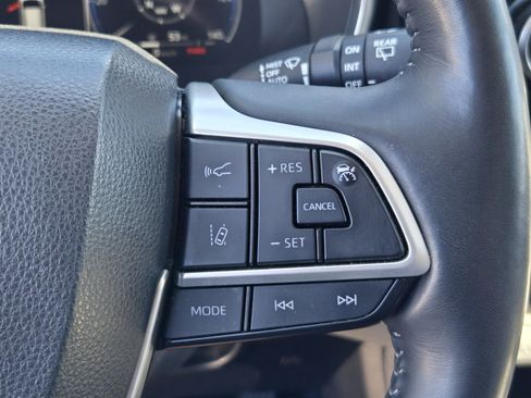 Used 2023 Toyota Highlander Platinum AWD/4WD image 24