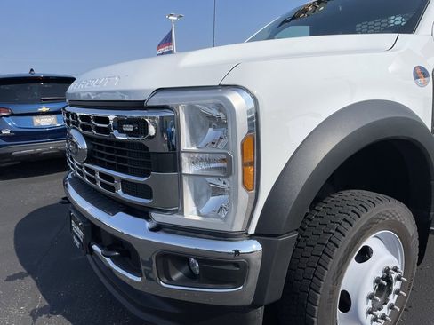 New 2025 Ford F550 4x4 Regular Cab Super Duty image 39