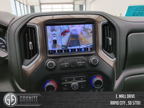 Used 2021 Chevrolet Silverado 1500 High Country w/ Technology Package AWD/4WD image 21