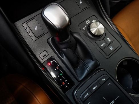 Used 2024 Lexus IS 350 F Sport RWD image 28