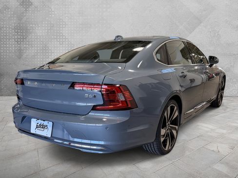 Used 2023 Volvo S90 B6 Plus AWD/4WD image 9